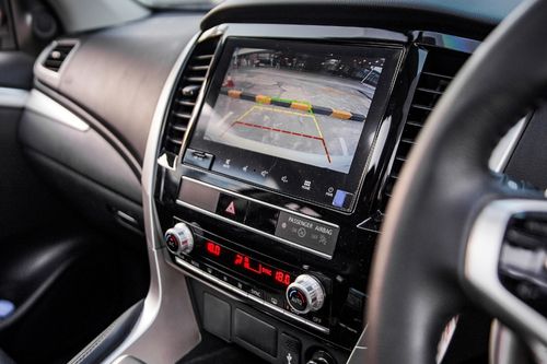 2023 Mitsubishi Pajero Sport Dakar AT 4x2 bekas