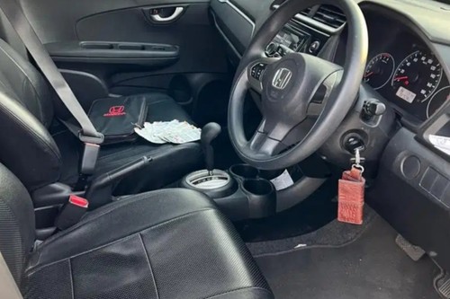Beli mobil bekas
