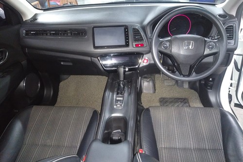 2017 Honda HRV E CVT bekas