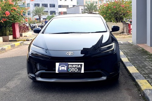 Used 2023 Toyota Prius HEV 1.8L