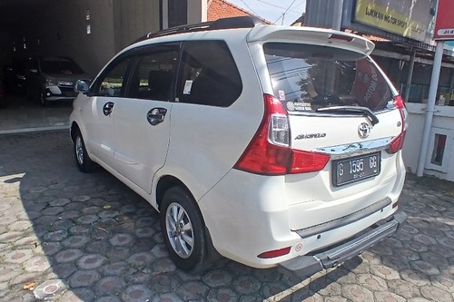 Beli mobil bekas
