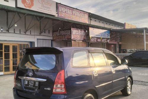 2008 Toyota Kijang Innova 2.0 V MT bekas