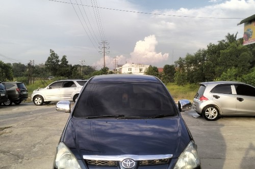 2008 Toyota Kijang Innova 2.0 V MT bekas