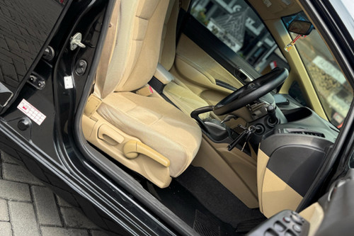 Beli mobil bekas
