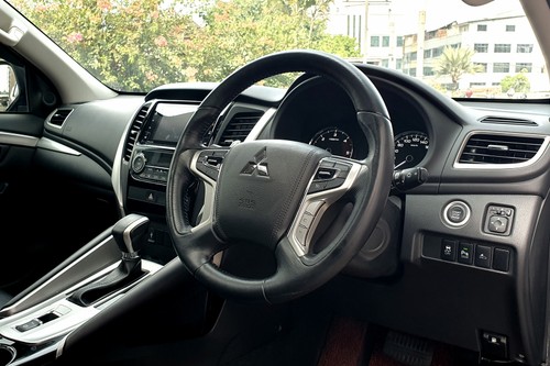 2019 Mitsubishi Pajero Sport Dakar 4x2 AT tua