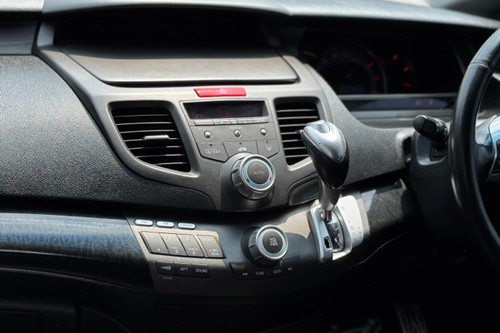2004 Honda Odyssey Absolute 2.4L AT tua