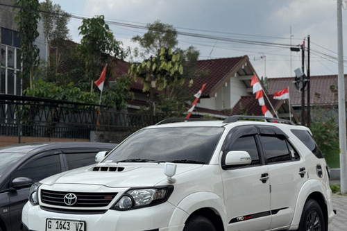 2014 Toyota Fortuner G 2.5L Diesel MT VNTURBO tua