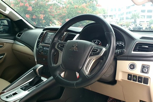 Dijual 2020 Mitsubishi Pajero Sport SPORT DAKAR 4X2 LIMITED ROCKFORD bekas