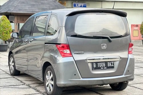 Beli mobil bekas