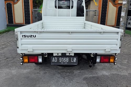 2021 Isuzu Traga 2.5 PU M/T bekas
