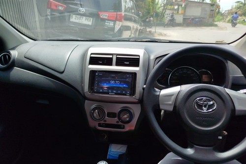 Beli mobil bekas