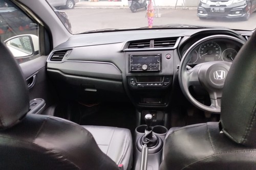 Beli mobil bekas