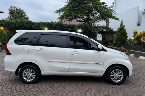 Dijual 2014 Daihatsu Xenia 1.3 R Deluxe MT bekas