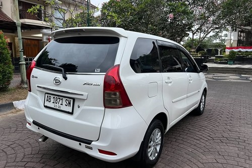 Beli mobil bekas