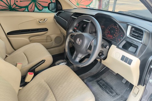 Beli mobil bekas