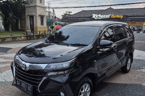 Beli mobil bekas