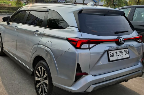 Dijual 2023 Toyota Avanza Veloz MT bekas