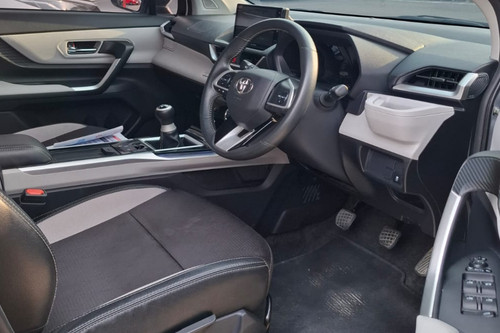 2023 Toyota Avanza Veloz MT bekas