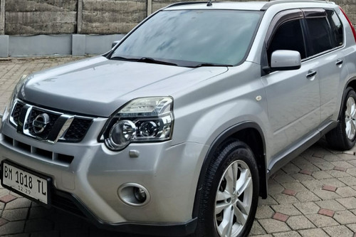 2014 Nissan X Trail 2.0L CVT AT bekas