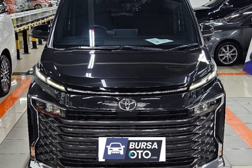 Used 2022 Toyota Voxy 2.0 CVT