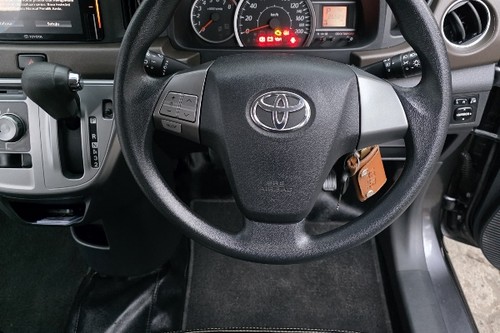 Dijual 2019 Toyota Calya G AT bekas