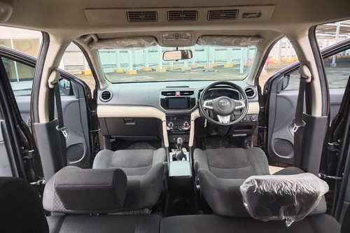 Beli mobil bekas