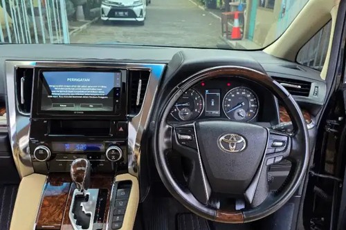 2021 Toyota Alphard 2.5 G A/T tua