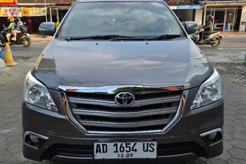 2014 Toyota Kijang Innova REBORN 2.0 G MT LUX bekas