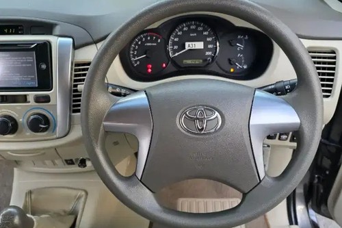 2014 Toyota Kijang Innova REBORN 2.0 G MT LUX tua