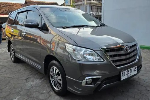 2014 Toyota Kijang Innova REBORN 2.0 G MT LUX tua