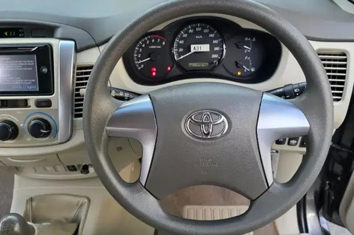 2014 Toyota Kijang Innova REBORN 2.0 G MT LUX tua