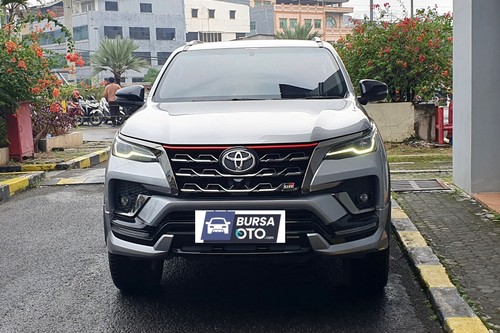 2023 Toyota Fortuner 2.8 VRZ 4x4 AT GR Sport bekas