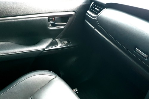 2023 Toyota Fortuner 2.8 VRZ 4x4 AT GR Sport bekas