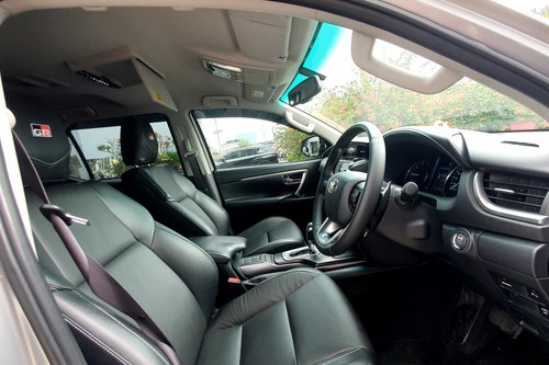Dijual 2023 Toyota Fortuner 2.8 VRZ 4x4 AT GR Sport bekas