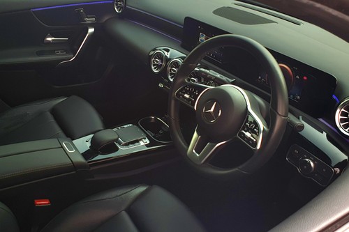 Dijual 2019 Mercedes Benz A-Class Sedan A200 Progressive Line bekas