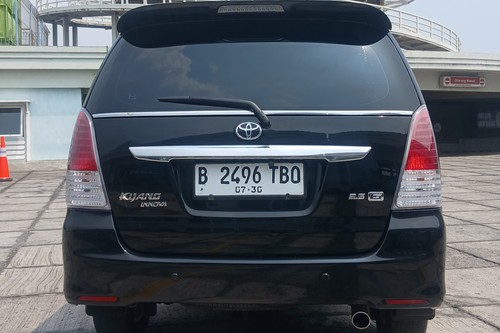 Dijual 2010 Toyota Innova G Diesel AT bekas