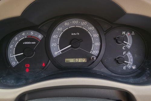 2010 Toyota Innova G Diesel AT tua