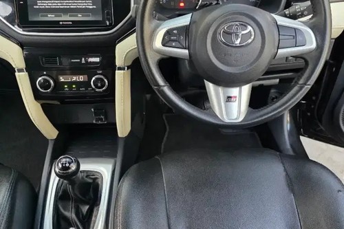 2022 Toyota Rush 1.5 S MT GR Sport bekas
