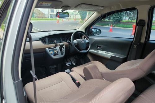 2017 Toyota Calya G AT bekas