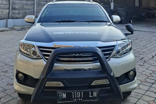 2013 Toyota Fortuner V 4x4 2.7L AT bekas