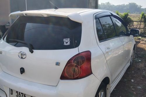Dijual 2013 Toyota Yaris E AT bekas