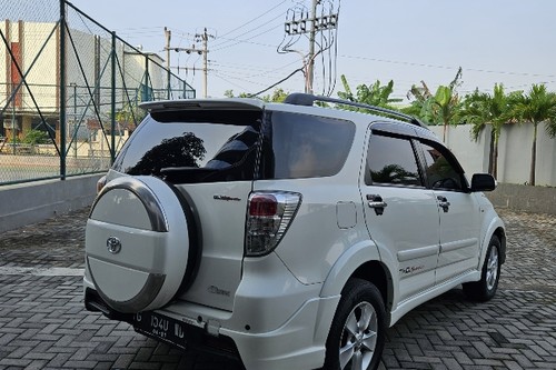 2014 Toyota Rush S AT tua