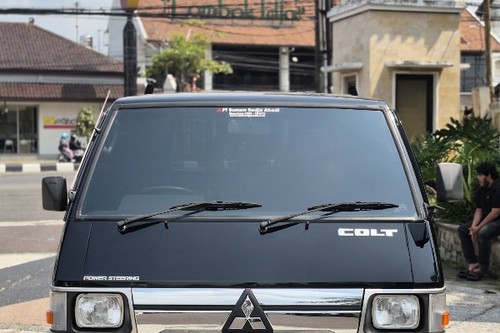2023 Mitsubishi Colt L300 STANDAR PU bekas