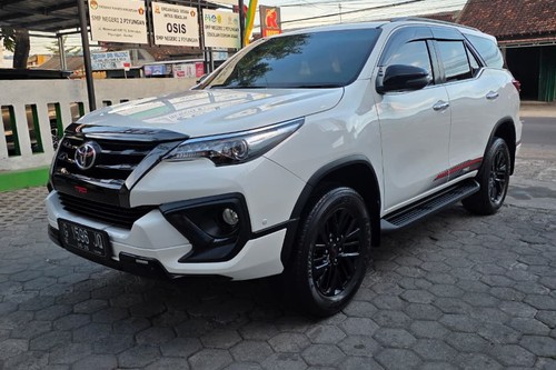 Beli mobil bekas