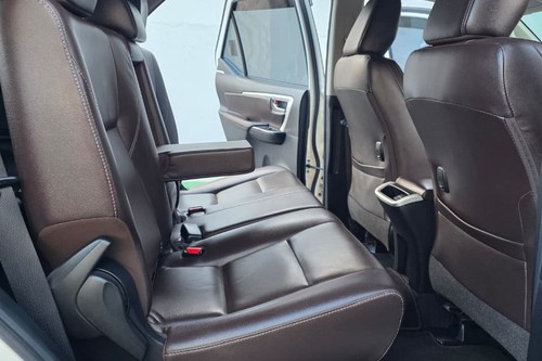 Dijual 2020 Toyota Fortuner 2.4 VRZ AT bekas
