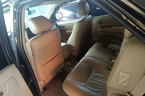 2009 Toyota Fortuner 2.7 G LUX AT bekas