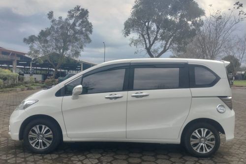 2015 Honda Freed PSD bekas