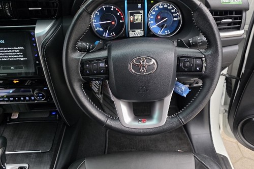 2024 Toyota Fortuner 2.8 VRZ 4x2 AT bekas