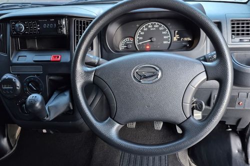 2023 Daihatsu Gran Max MB Minibus 1.5L D Mini Bus MT bekas