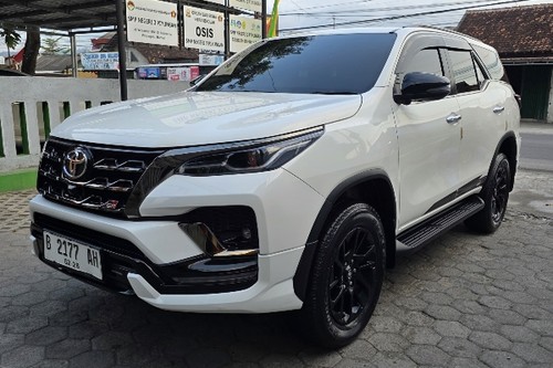 2023 Toyota Fortuner 2.8 VRZ 4x2 AT tua